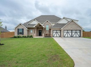 9755 Rita Blanca Rd, Edmond, OK 73025