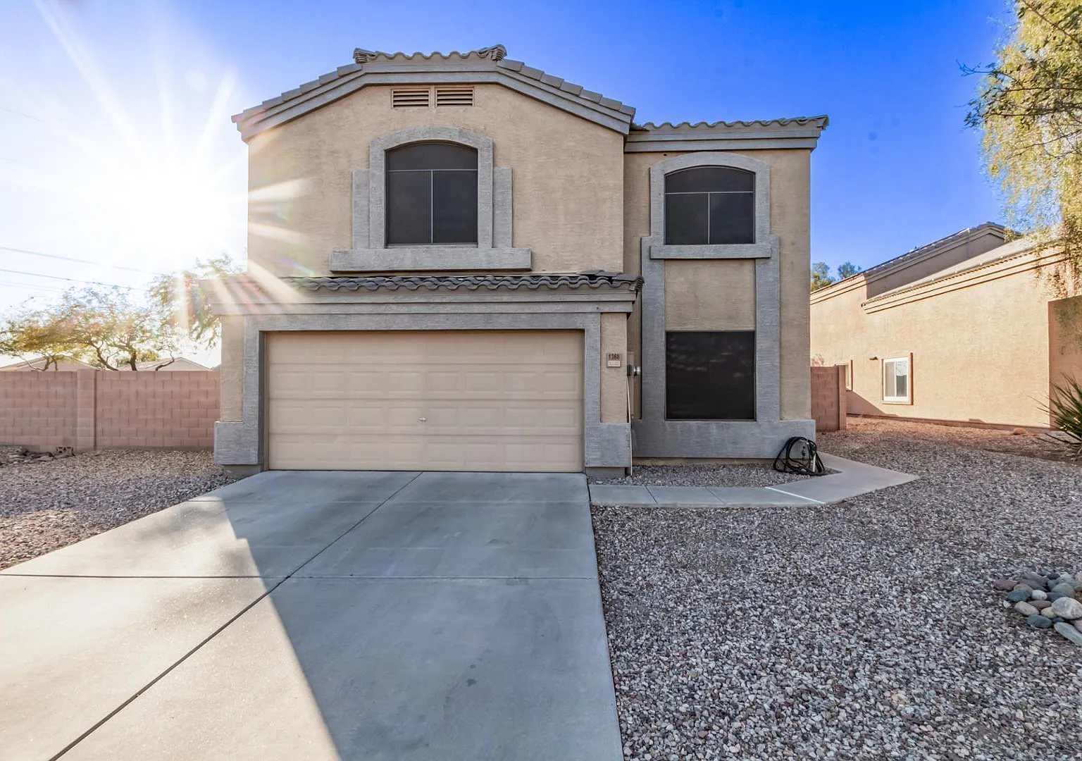 4 bed, 3.0 bath, 2154 sqft, $2,200 — Photo 2