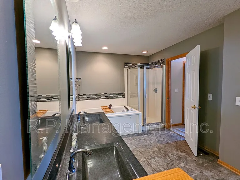 1909 Bluestem Ln — Photo 10