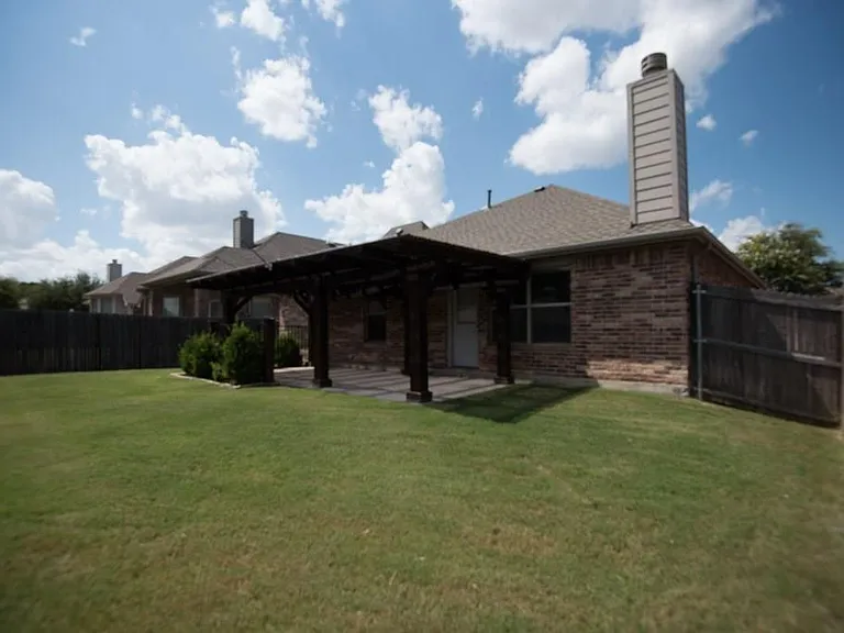 809 Hardwood Dr — Photo 18