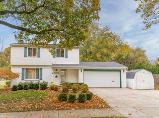 2101 Mark Ave, Lansing, MI 48912