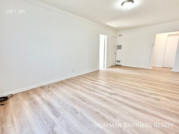 5th image of 1208 N Fuller Ave APT 4