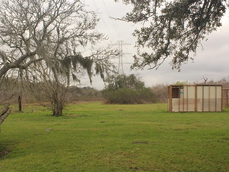 6377 County Road 659 — Photo 20