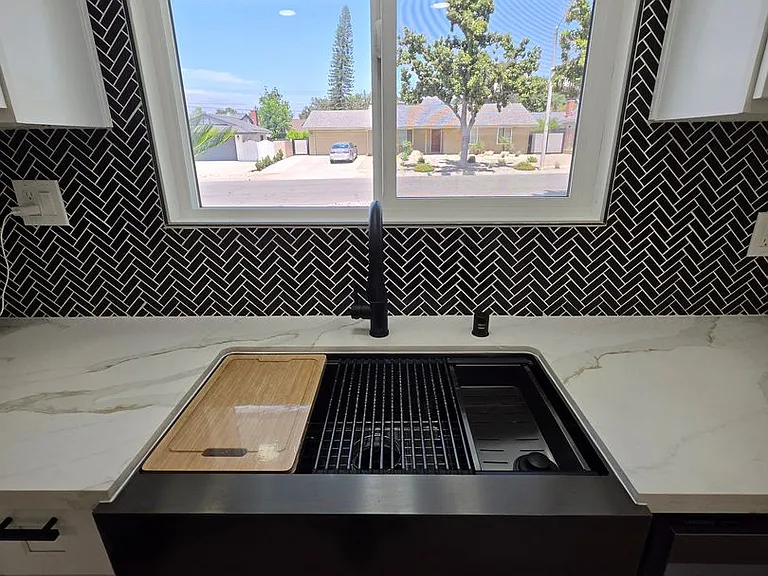 920 Coronado Dr — Photo 14