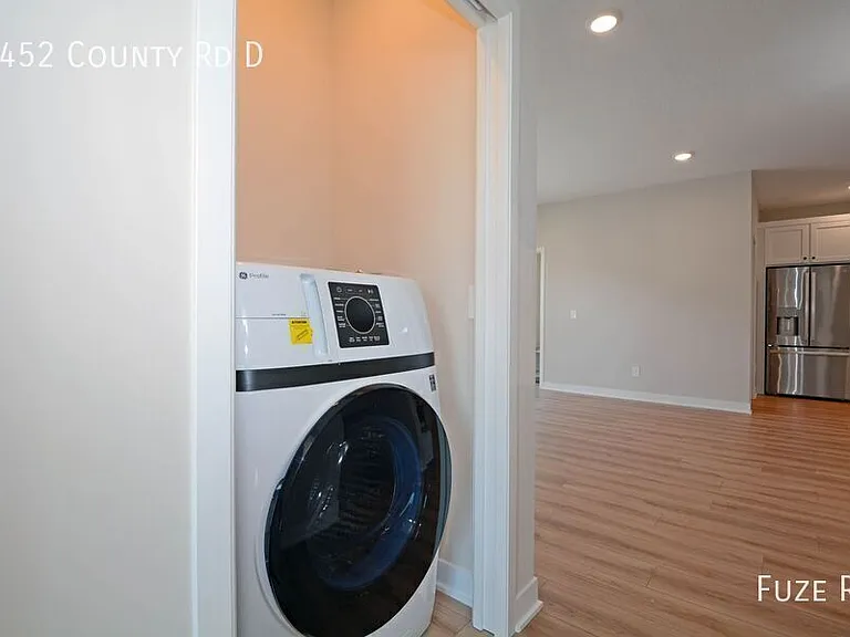 2452 County Road D W — Photo 14