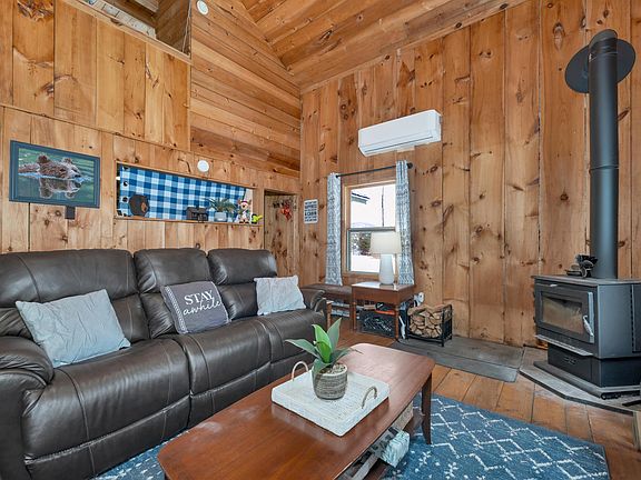 4th image of 121 Swain Hill Road