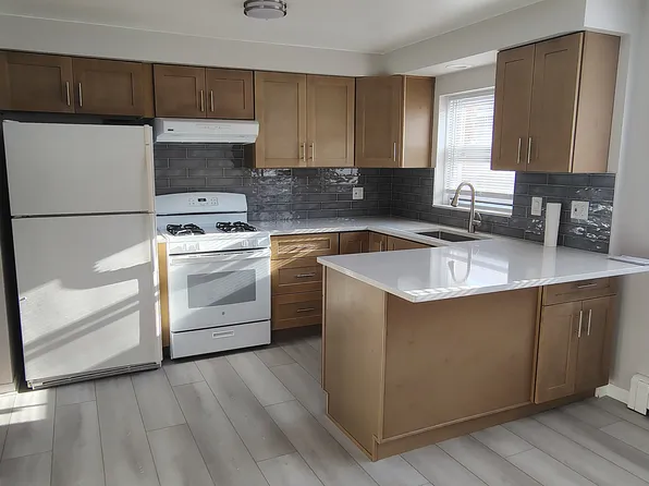 7645 W Irving Park Rd APT 3S, Chicago, IL 60634