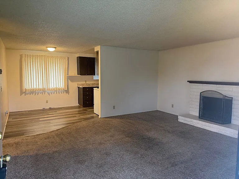 5040 E St #21 — Photo 3