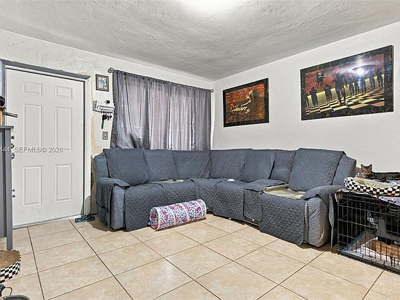 4th image of 6351 Hayes St