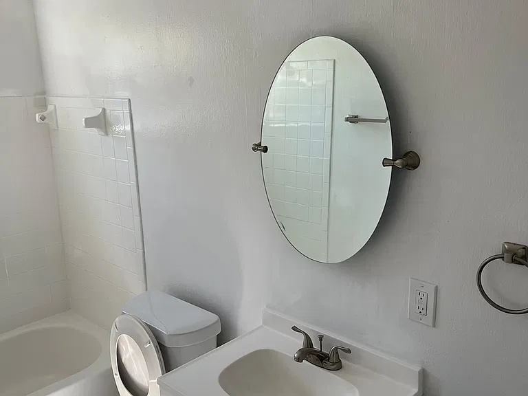 4421 N Clark Ave #A — Photo 4