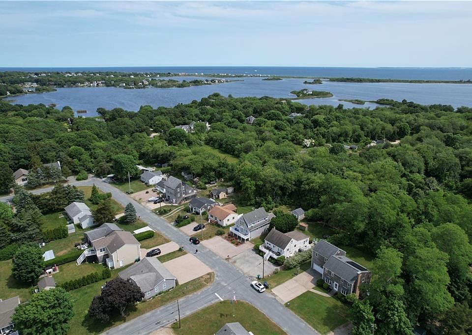 40 Spruce Rd, South Kingstown, RI 02879 Zillow