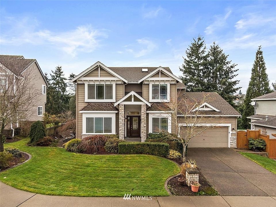 1st image of 3518 Spyglass Dr NE