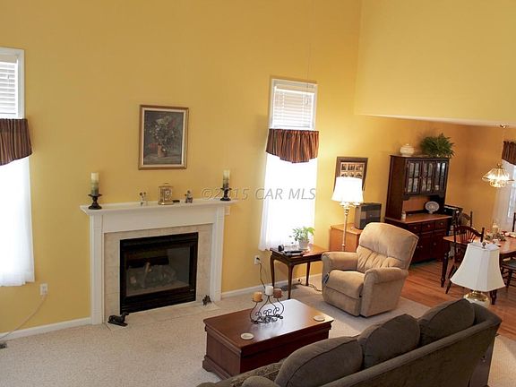 Living room with gas fireplace