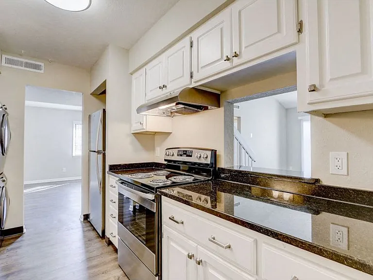 Lake Country Village Apartments — Photo 5