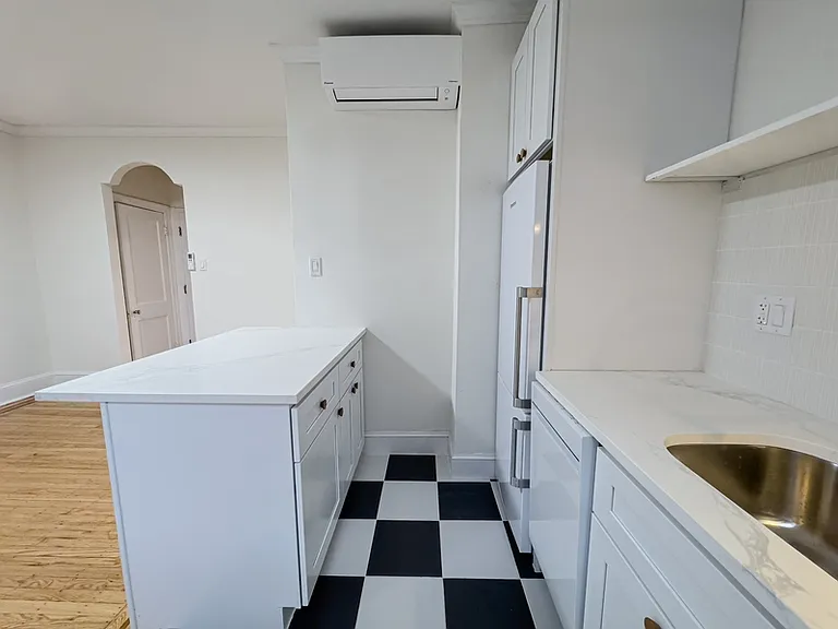 1221 N Franklin St #3F — Photo 10
