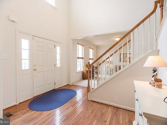 2nd image of 221 Montpelier Dr