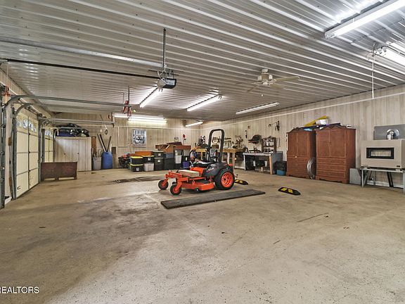 29th image of 281 Hatler Rd