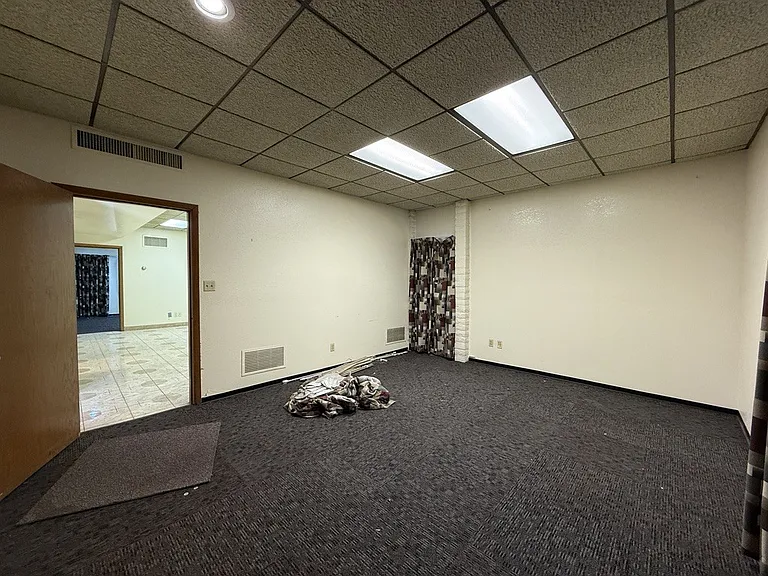 1444 N 16th St — Photo 35