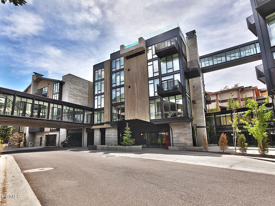 1st image of 7520 Royal St #514/515