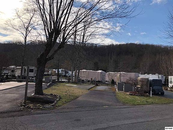 5th image of 4229 E Parkway Lot 214