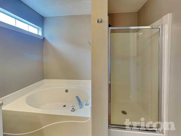5412 Village Rdg — Photo 10