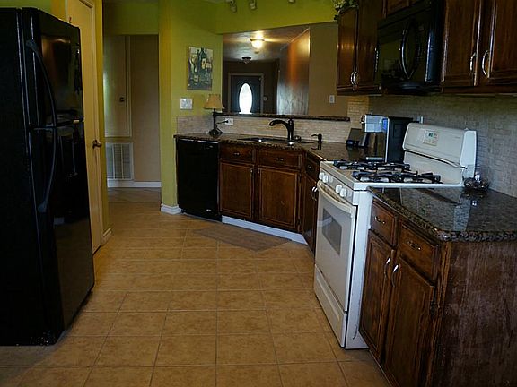 5th image of 4923 Falcon Forest Dr