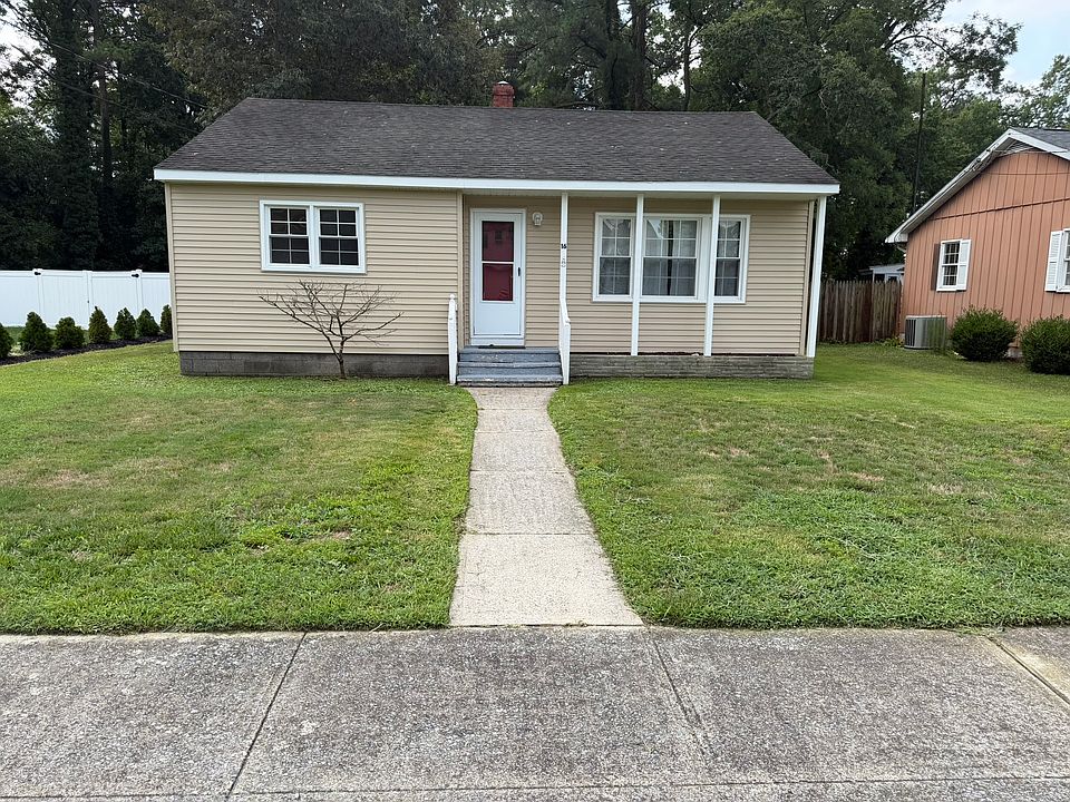 1st image of 16 Selby Ct