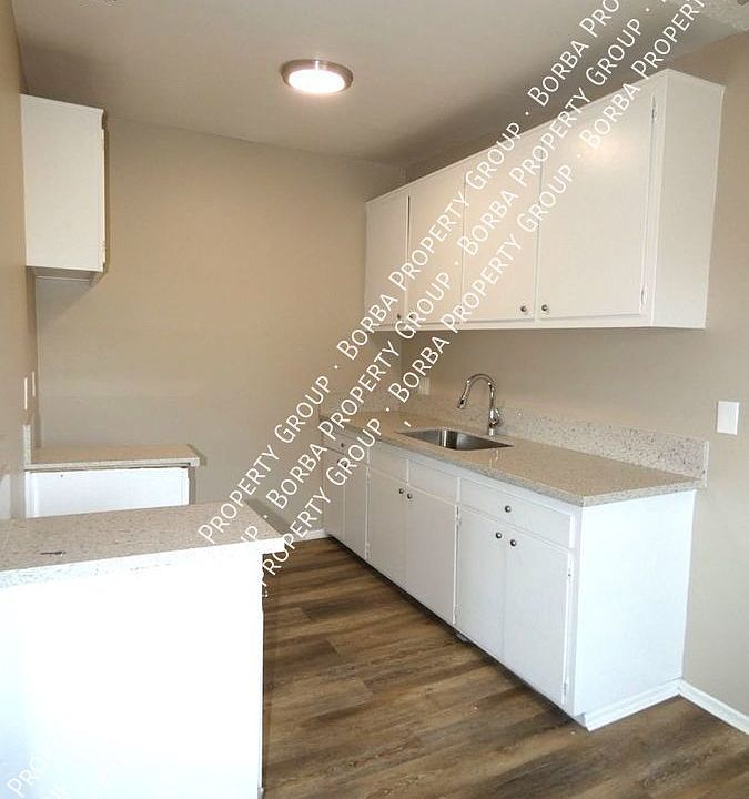 1st image of 501 E 51st St APT 6