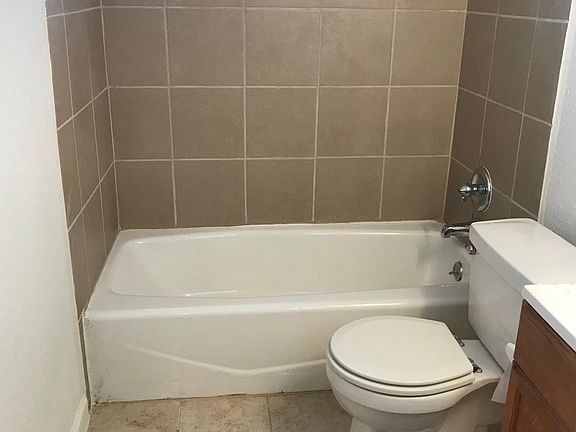 4th image of 738 Osage St APT 2