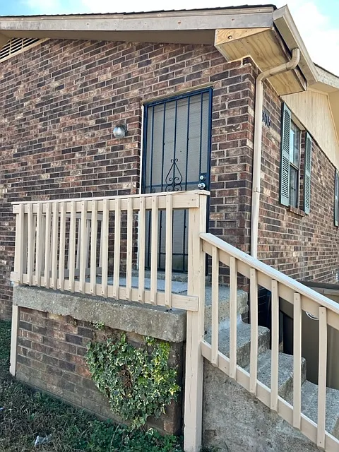2 bed, 770 sqft, $1,550 — Photo 2