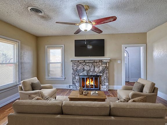 5th image of 227 Mueller