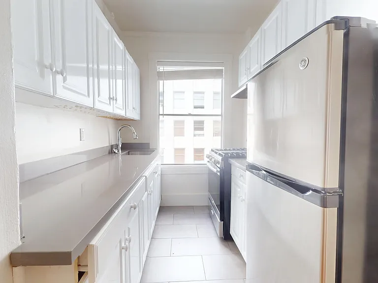 601 O'Farrell Street — Photo 1