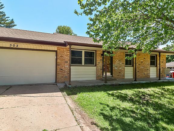 4th image of 303 Hough Dr