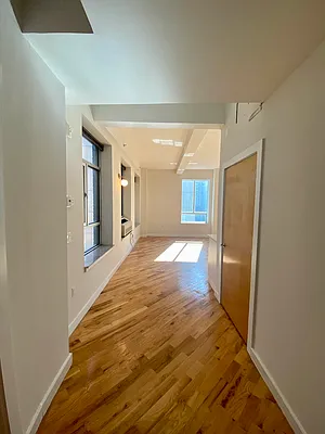 Rented by City Connections Realty | media 15