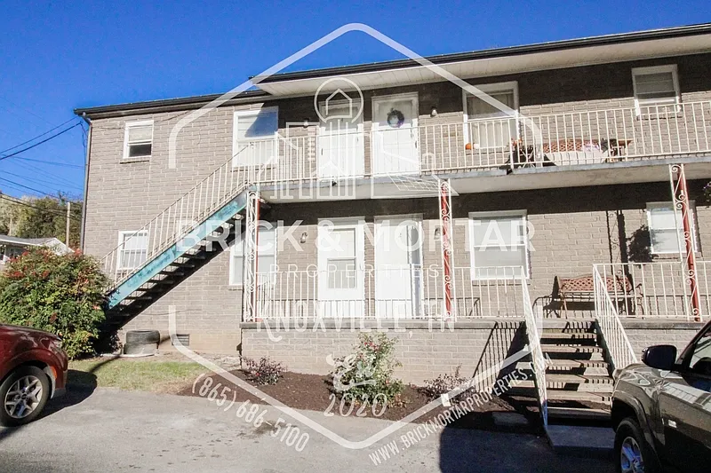 Farragut Apartments — Photo 1