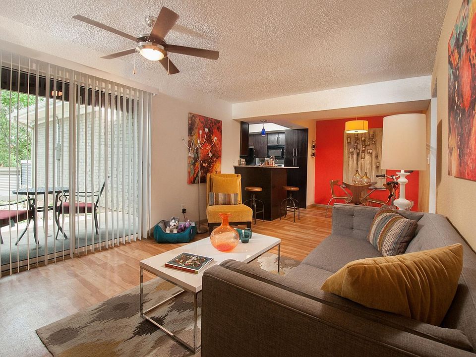 1st image of 1497 Royal Crest Dr