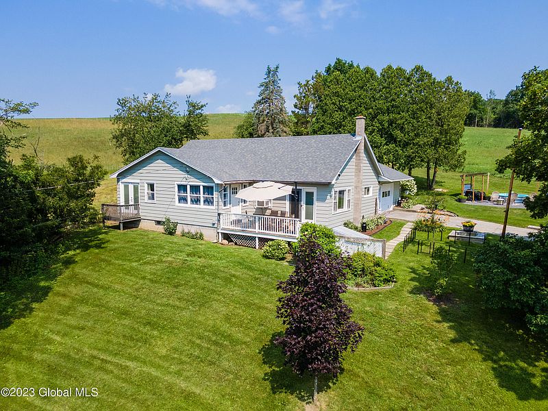 2nd image of 515 Enders Avenue