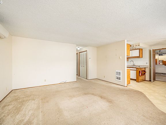5th image of 2365 L St