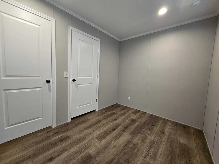 29800 Guilford Cir #414 — Photo 20