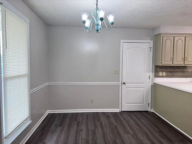203 Melodie Dr — Photo 5