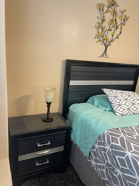1 bed, 135 sqft, $899 — Photo 1
