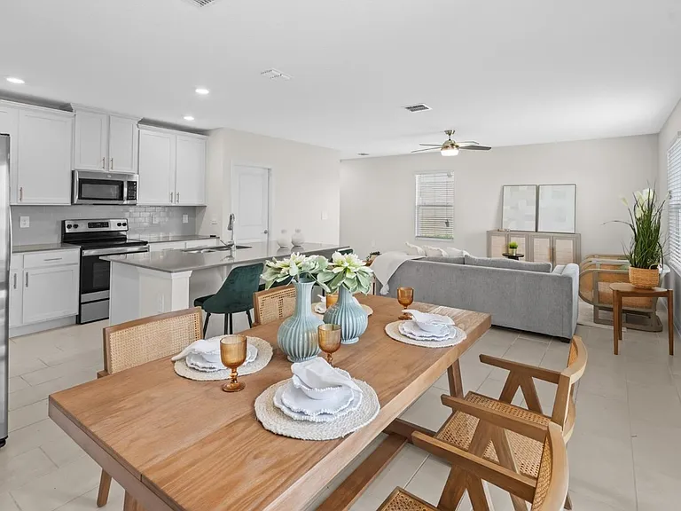 2232 Mountain Pine St — Photo 4