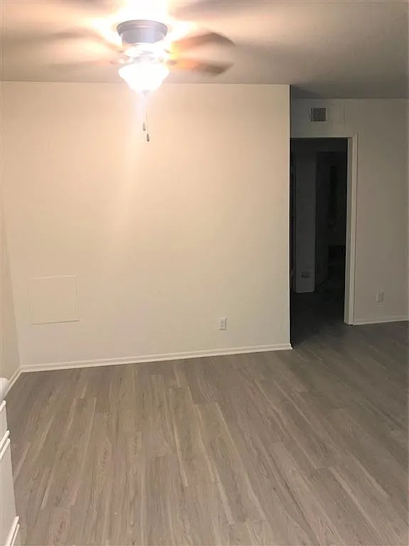 Dryden Apartments — Photo 4