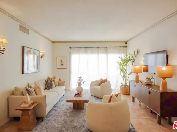 521 Montana Ave APT 104, Santa Monica, CA 90403