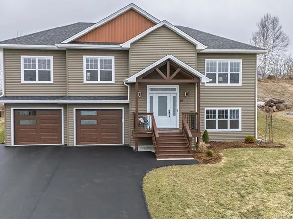 14 Apple Blossom Trl, Hampton, NB E5N 0L7