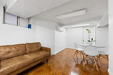 Rented by Aron Fried, LREB