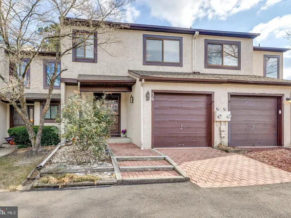 36 Five Crown Royal, Marlton, NJ 08053