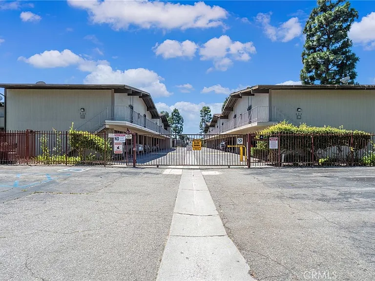 802 Coriander Dr #B — Photo 28