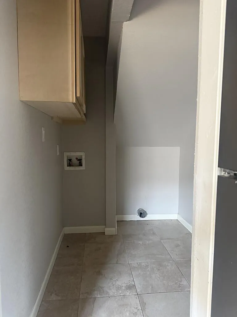 2 bed, 1.0 bath, 1050 sqft, $1,200 — Photo 4