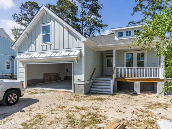 418 Raven Glen Drive, Southport, NC 28461